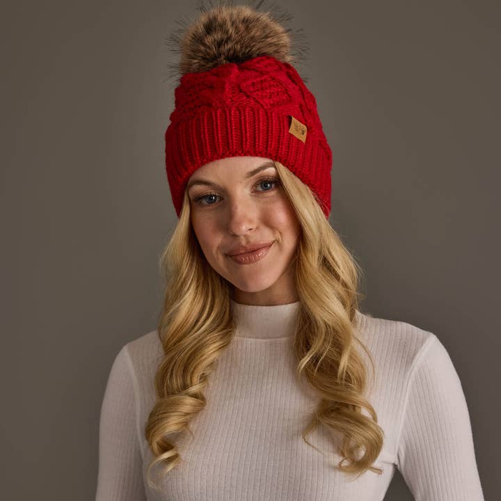 RED CABLE POM HAT