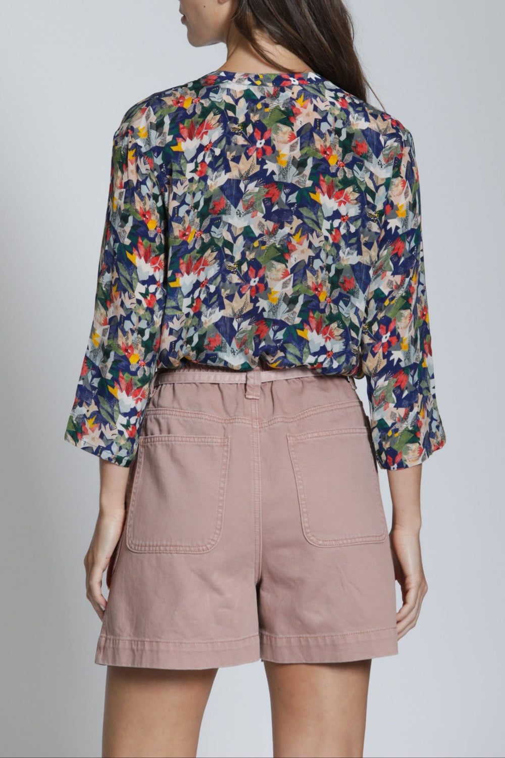 MIDNIGHT BOTANICA 3/4 SLEEVE TOP
