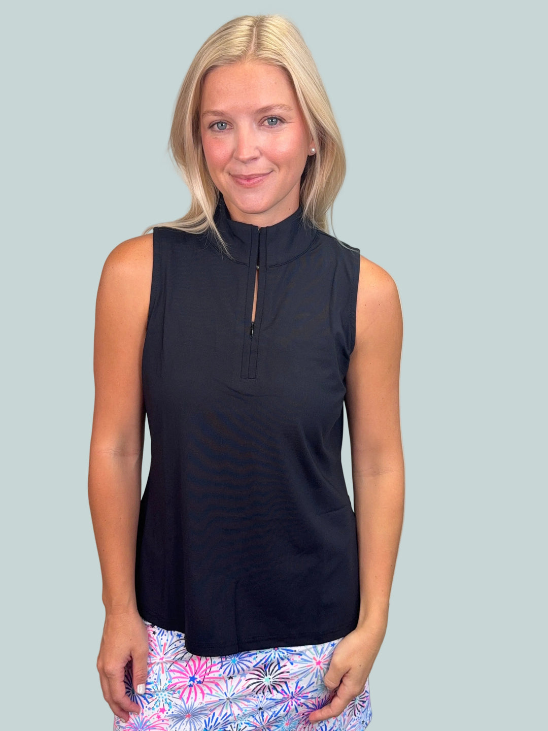 NELLIE BLACK SLEEVELESS ZIP TOP