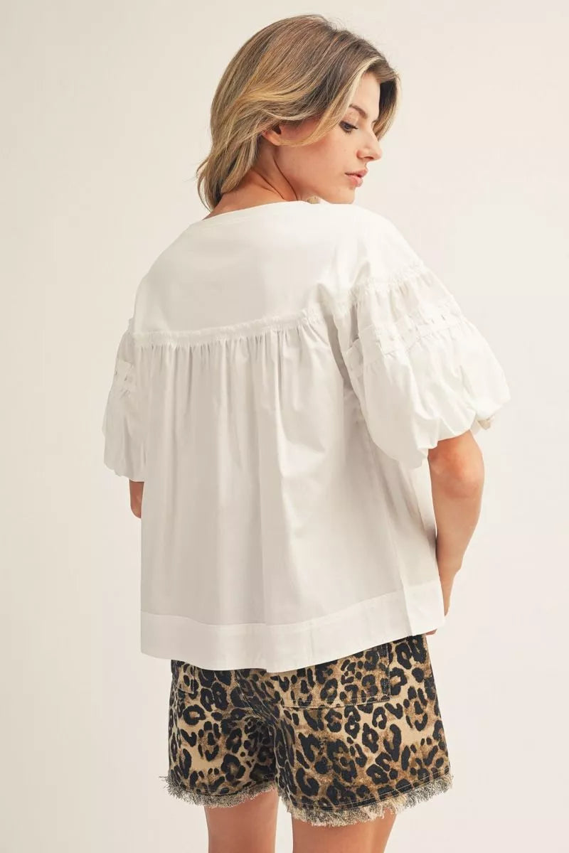 AMY SOLID WHITE SMOCKED SHORT SLEEVE TOP