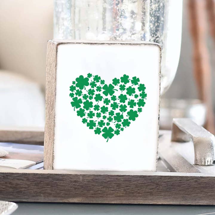CLOVER HEART BLOCK SIGN
