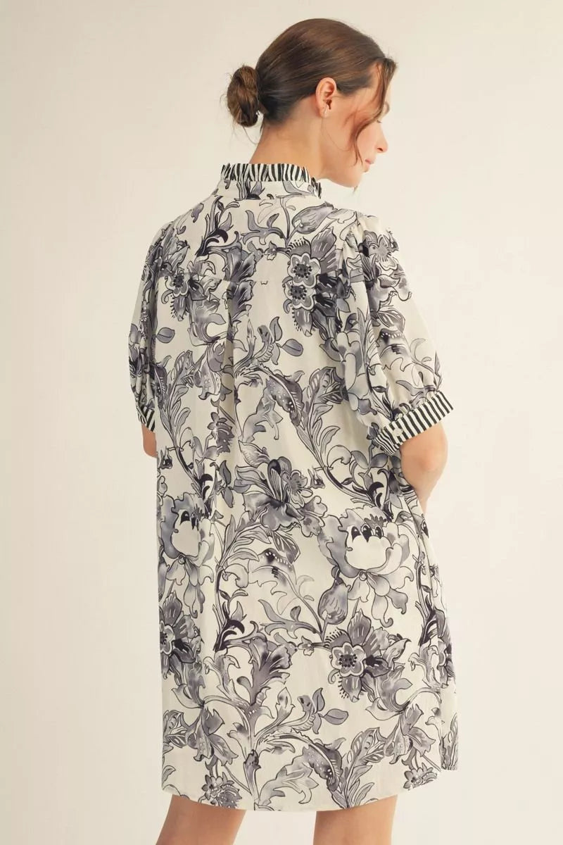TRACIE BUTTON FRONT FLORAL PRINT SHIFT DRESS