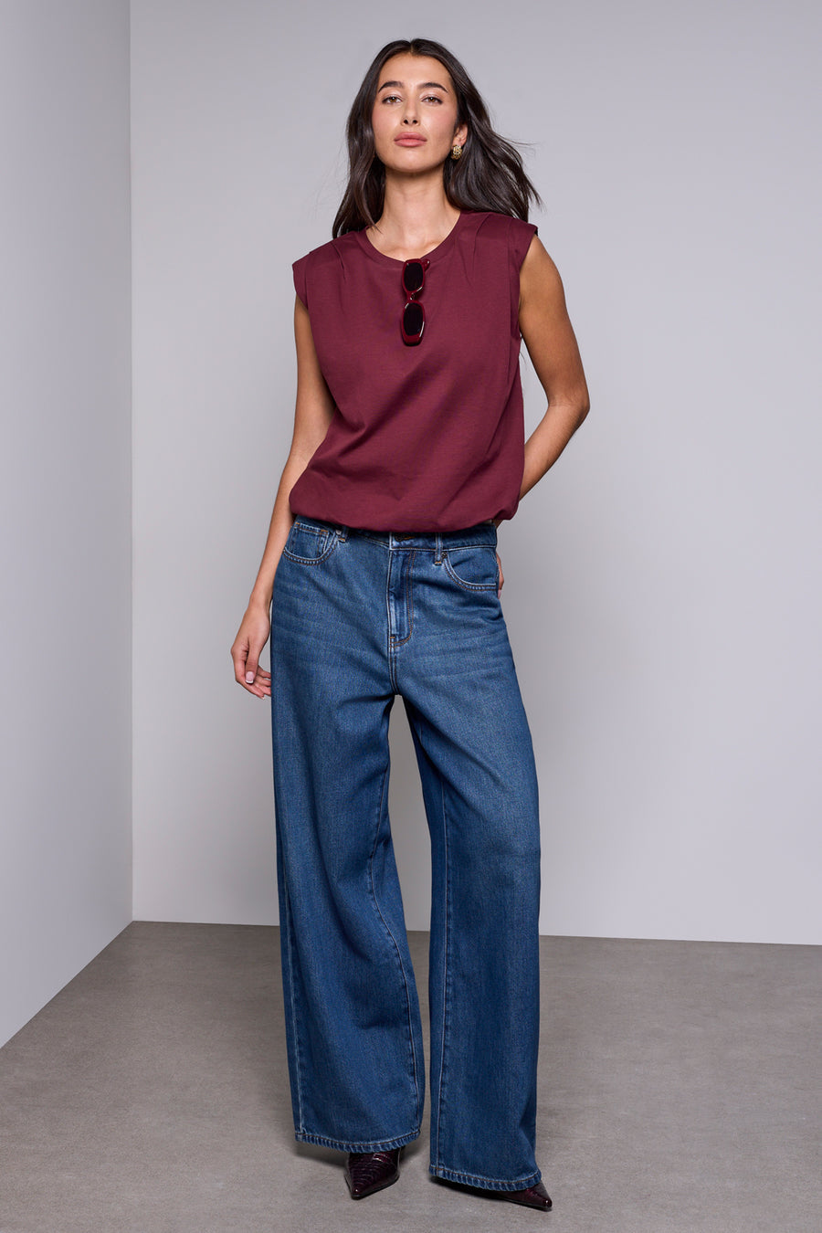 CHERRY LACQUER BUBBLE HEM MUSCLE TEE