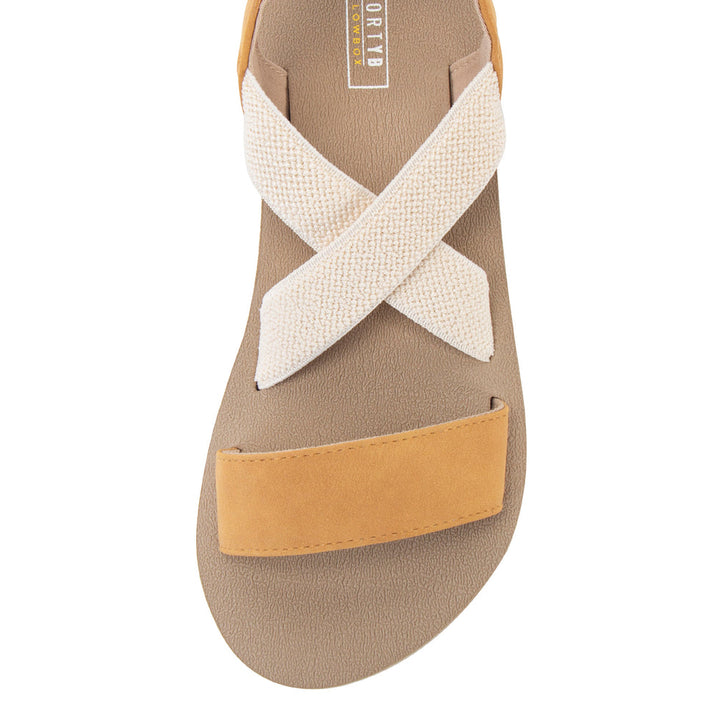 MANUELA CAMEL FLATFORM SANDALS