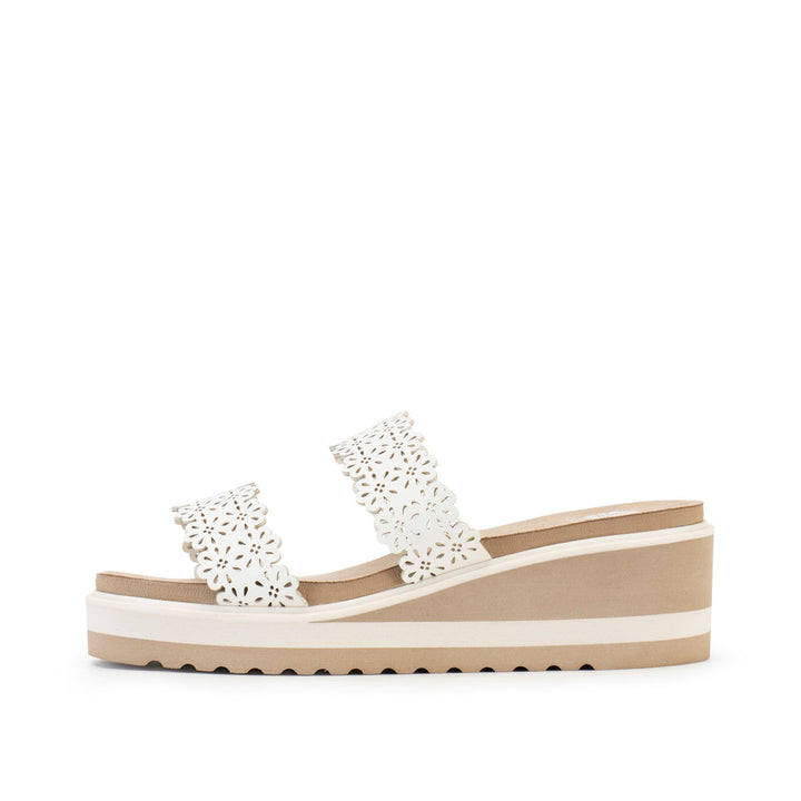 AIRY WHITE WEDGE SANDALS