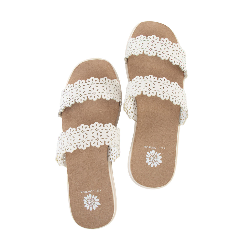 AIRY WHITE WEDGE SANDALS