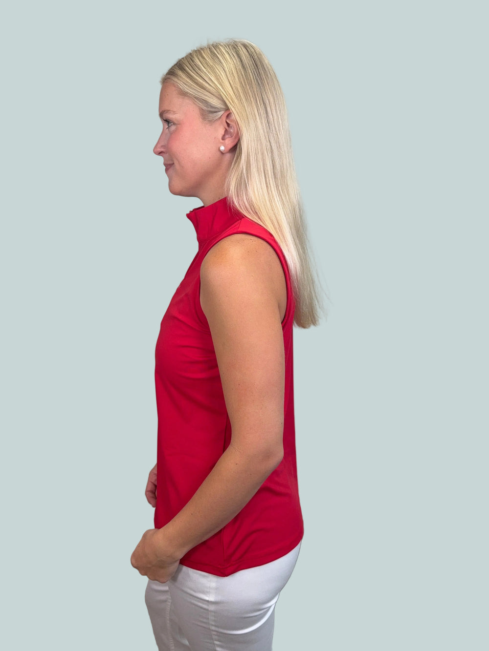 NELLIE CRIMSON SLEEVELESS ZIP TOP
