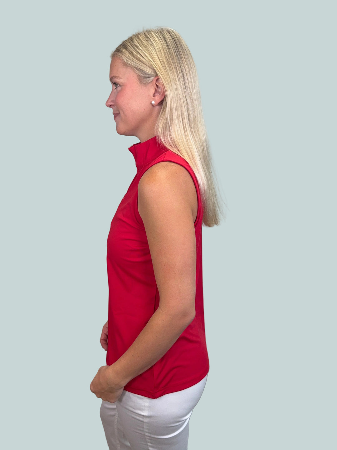 NELLIE CRIMSON SLEEVELESS ZIP TOP
