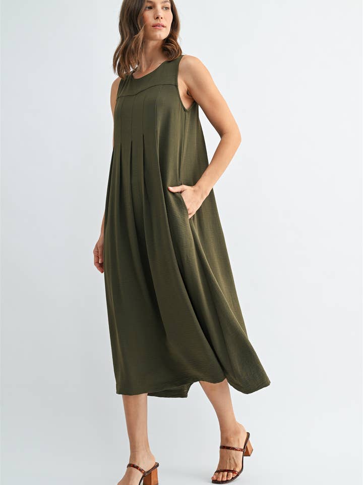 CONSTANCE SLEEVELESS PLEATED DRESS