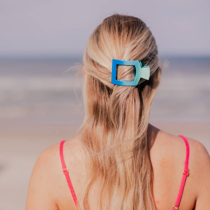 POOLSIDE SMALL SQUARE HAIR CLIP