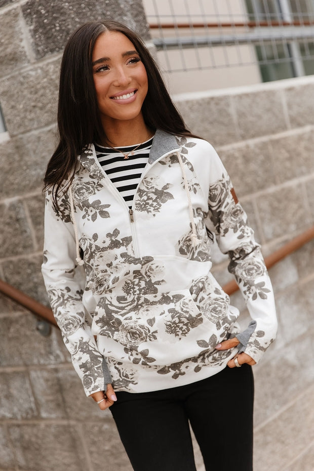 CHASING MOMENTS HALFZIP SWEATSHIRT