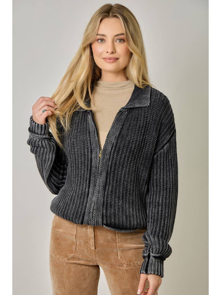 WASHED BLACK RIBBED ZIP UP SWEATER
