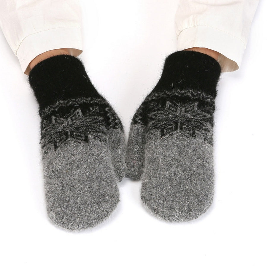 CHARCOAL SNOWKISSED MITTENS
