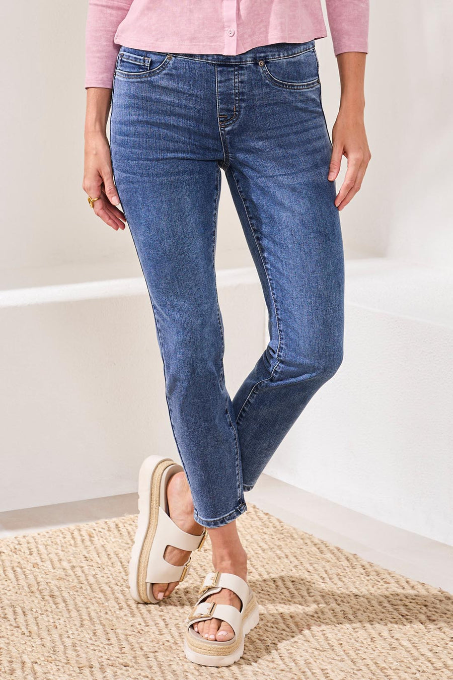 Audrey Ankle Dark Vintage Pull On Jean
