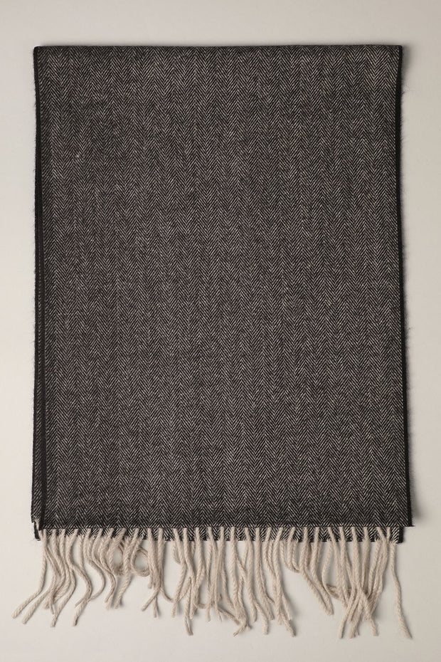 BLACK HERRINGBONE COZY SCARF