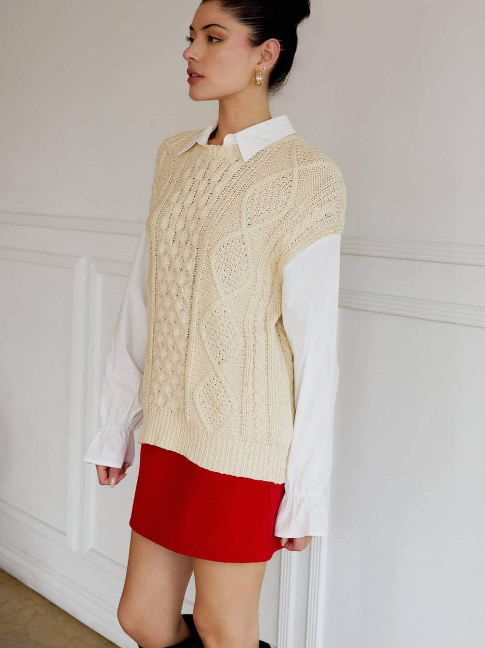 CREAM CABLE KNIT COMBO SWEATER VEST/SHIRT
