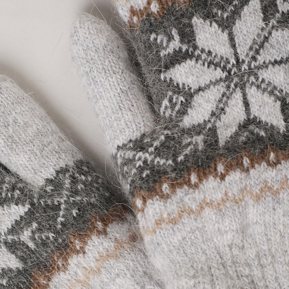 HEATHER GREY WINTER WONDERLAND MITTENS
