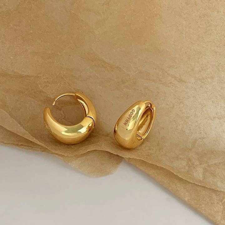 ERIN GOLD LUXE HOOP EARRINGS
