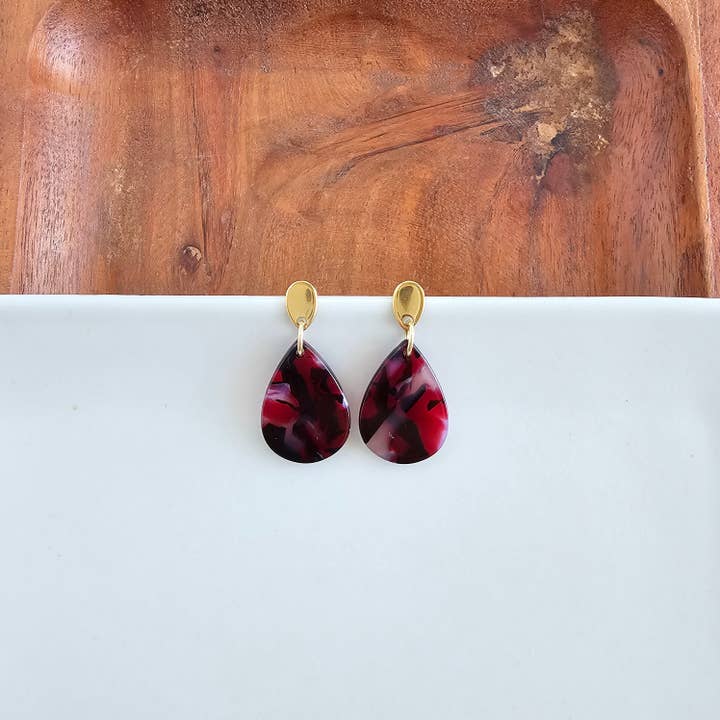 LEAH BURGUNDY EARRINGS

