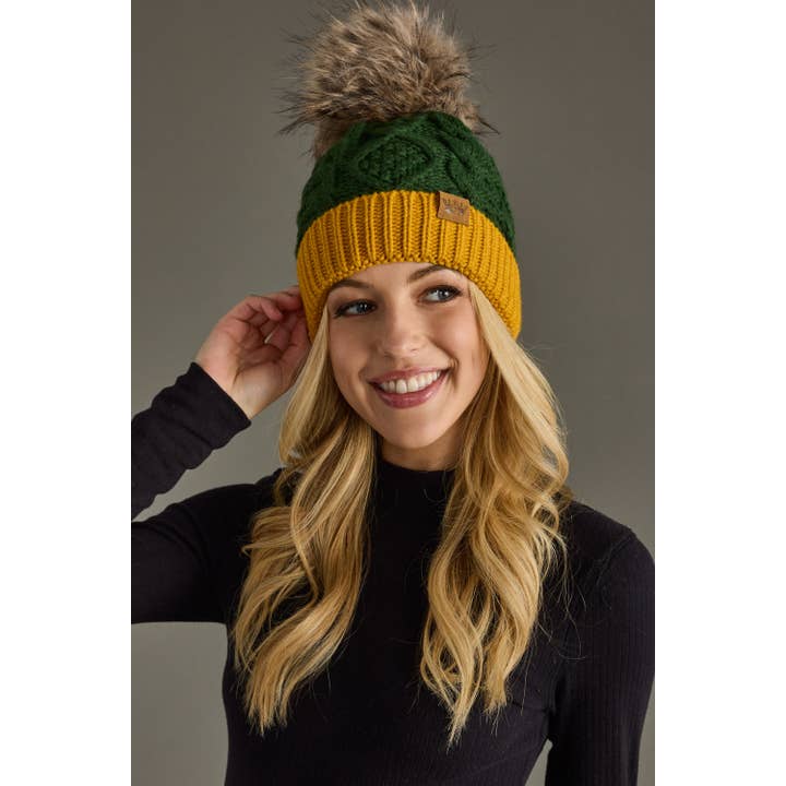 GREEN WITH GOLD TRIM CABLE POM HAT
