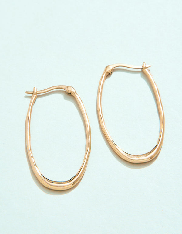 FIDDLER'S COVE GOLD HOOP EARRINGS