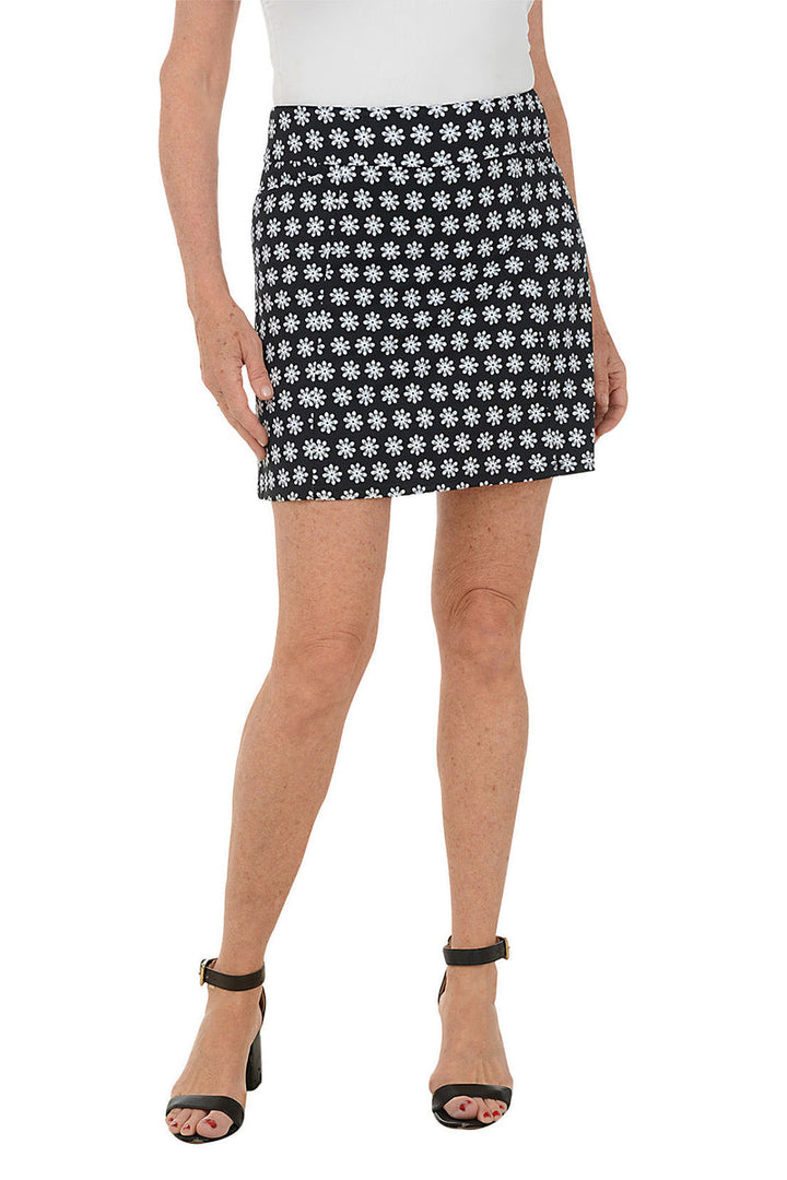 GINNY BLACK PINWHEEL DAISY PRINT 2 POCKET SKORT
