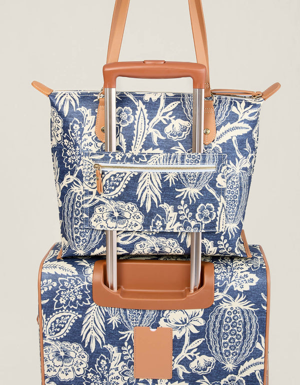 FLAGLER BLUE 20" EXPANDABLE ROLLING SUITCASE