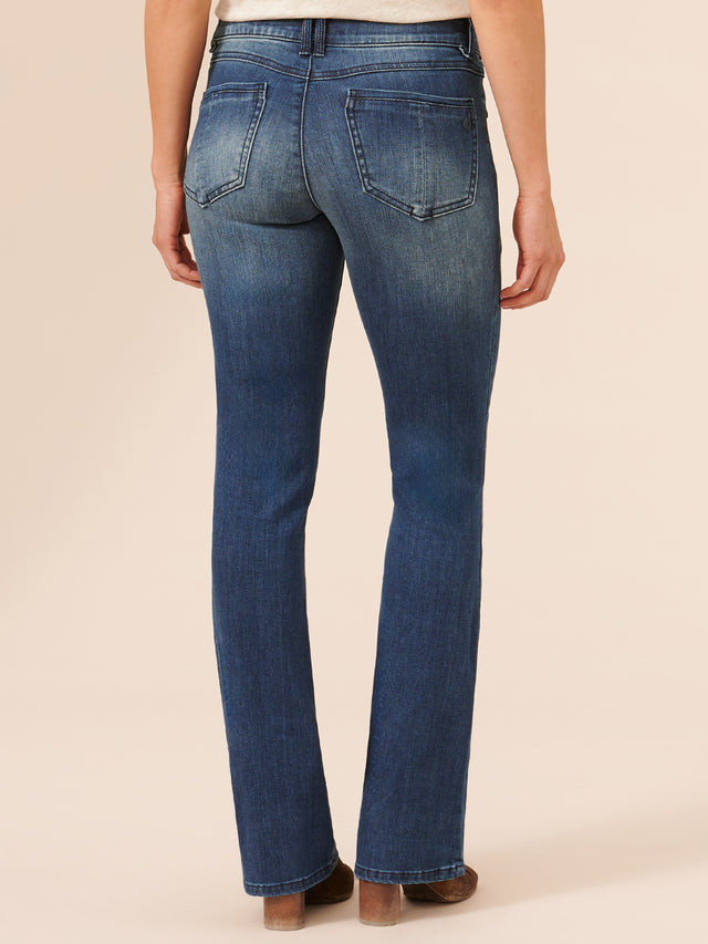 AB SOLUTION BLUE ITTY BITTY BOOT JEANS