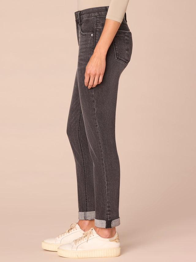 WASHED BLACK ARTISANAL DENIM AB-SOLUTION GIRLFRIEND JEANS