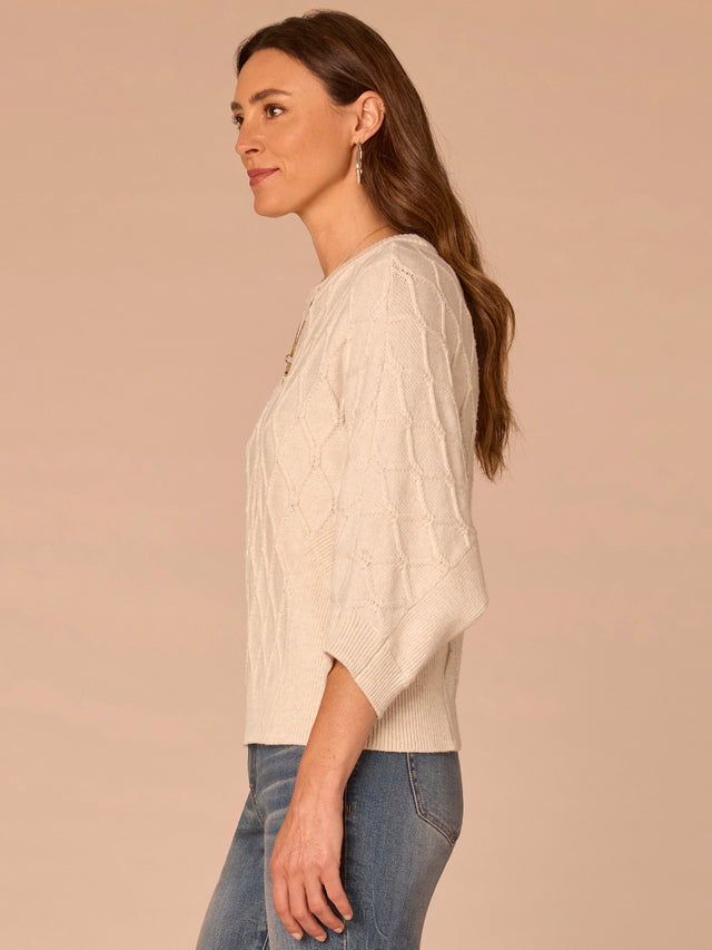 CREAM 3/4 SLEEVE GRID STITCH SWEATER
