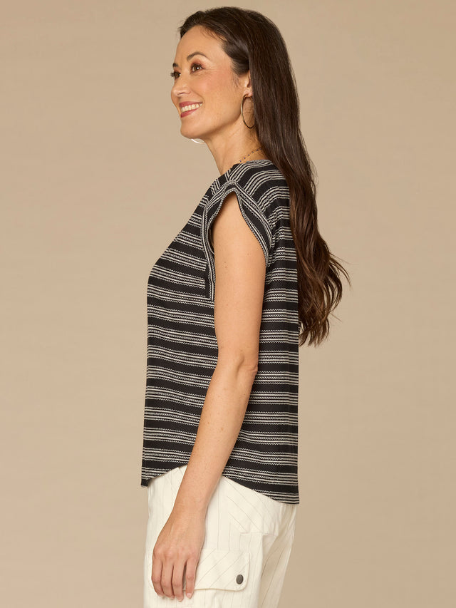 BLACK STRIPE CAP SLEEVE KNIT TOP
