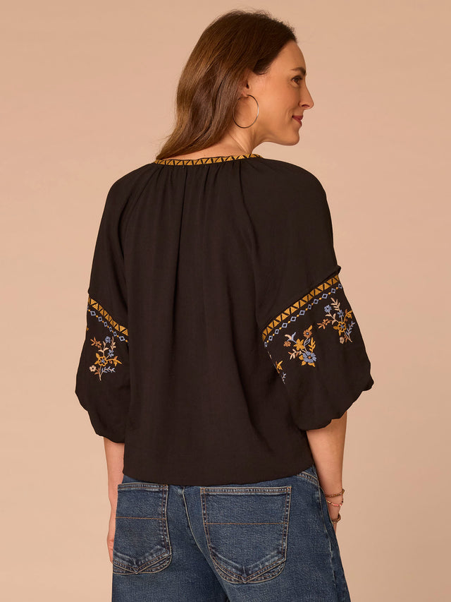 BLACK FLORAL EMBROIDERED 3/4 BUBBLE SLEEVE SHIRT