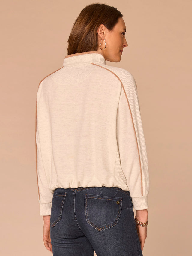 HEATHER ECRU BUBBLE HEM KNIT TOP