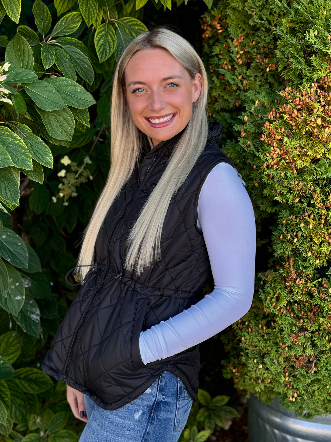 SARA BLACK QUILTED VEST