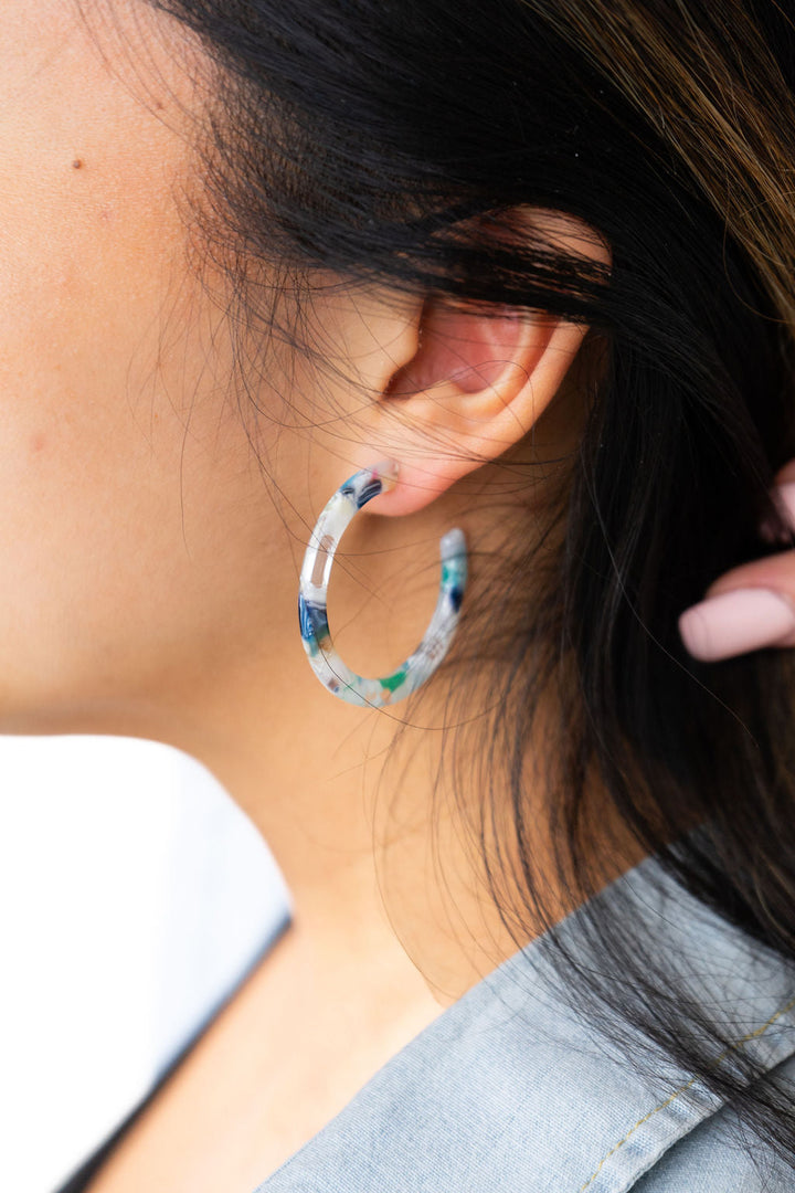 CAMY SPRING FLING MEDIUM HOOP EARRINGS