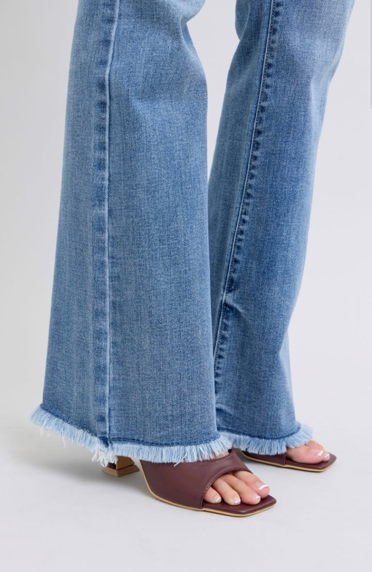 DOLLY BOOTCUT HIGH WAIST JEANS WITH FRAY HEM