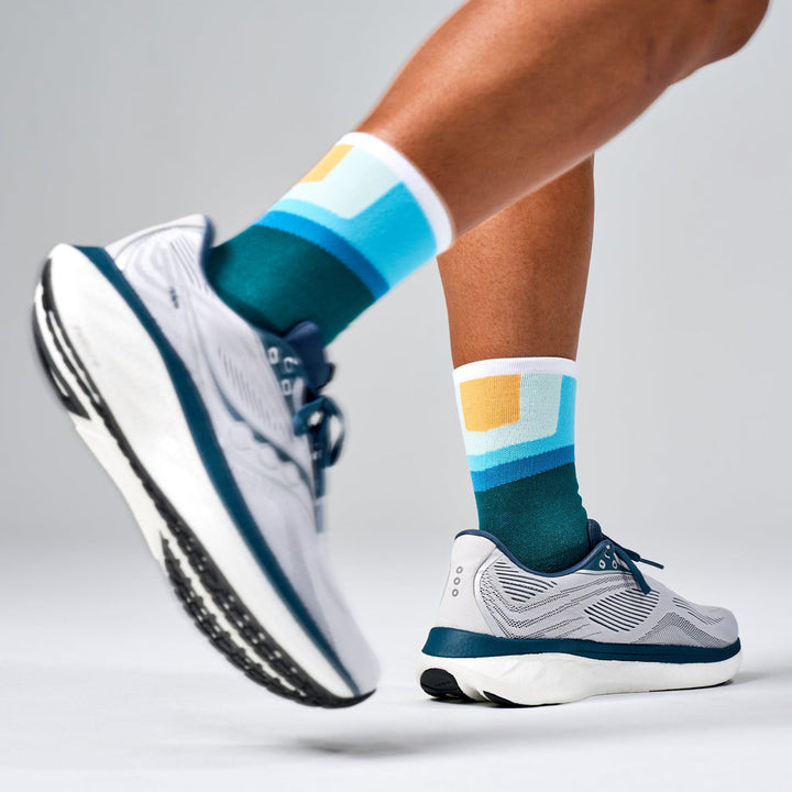 BREEZY COURT ELITE LIGHT CUSHION MINI CREW SOCKS
