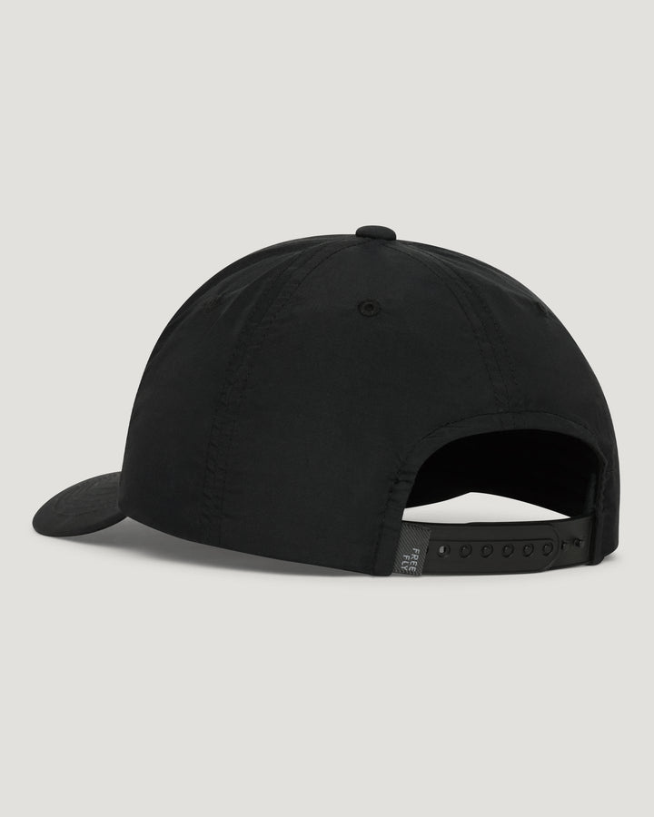 BLACK FREE FLY LOGO PERFORMANCE HAT