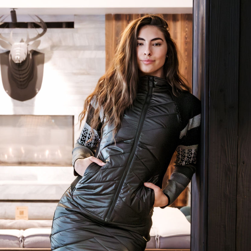 BLACK POINTELLE SWITCHBACK JACKET