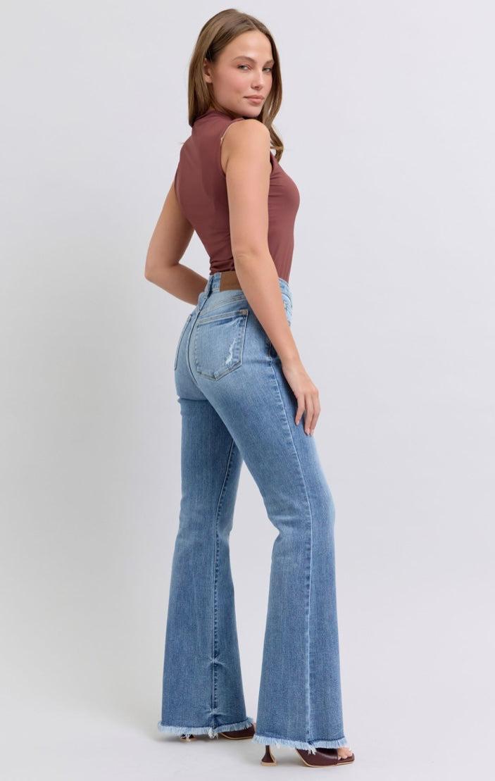 DOLLY BOOTCUT HIGH WAIST JEANS WITH FRAY HEM
