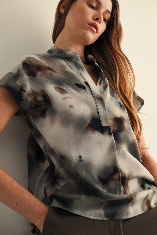 OLIVE & GREY PRINT CAP SLEEVE BLOUSE