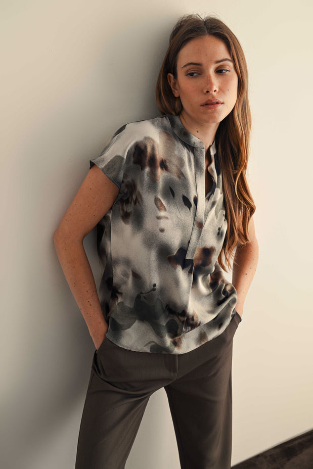 OLIVE & GREY PRINT CAP SLEEVE BLOUSE