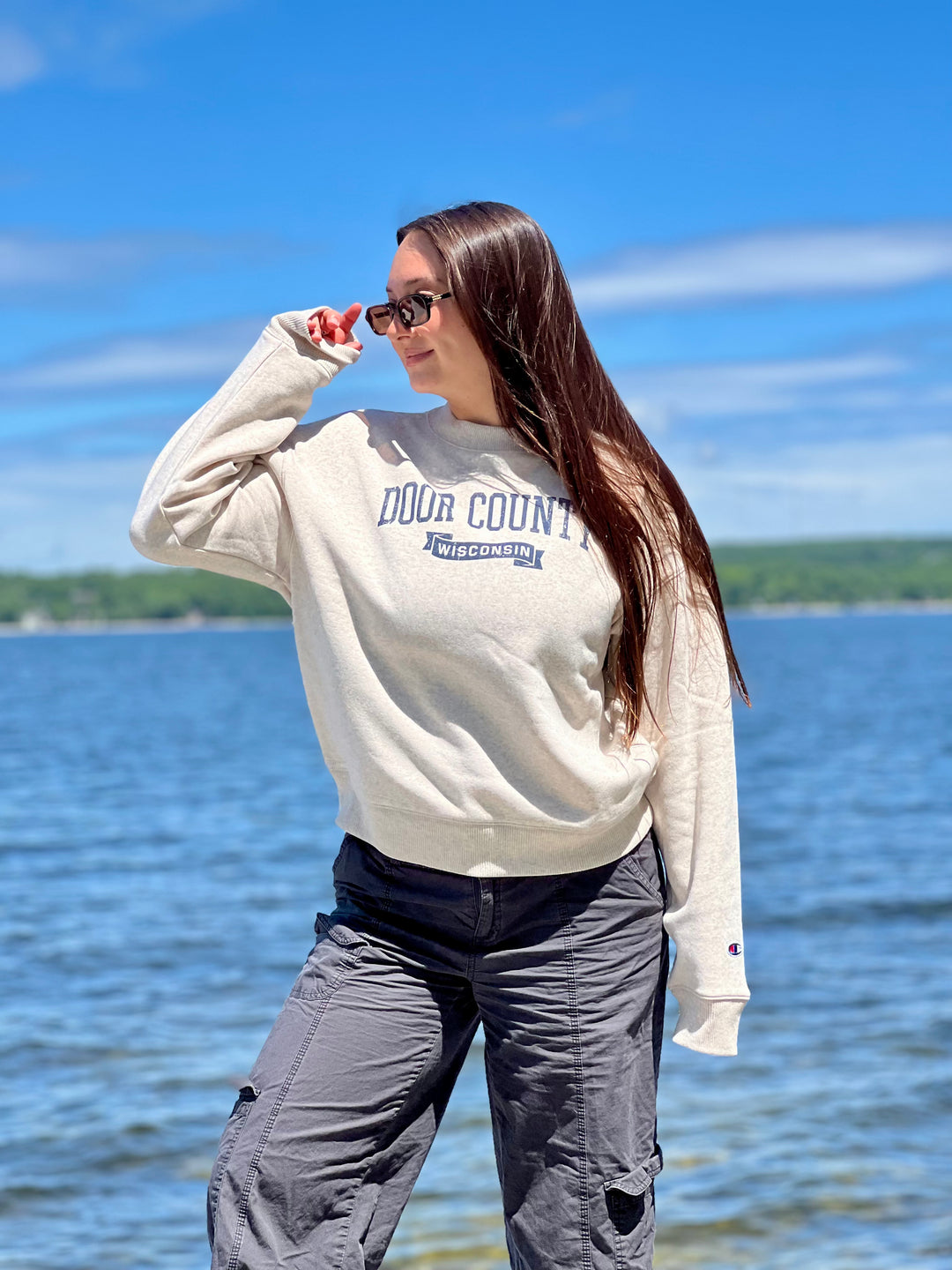 DOOR COUNTY WISCONSIN PEBBLESTONE TRIUMPH CHAMPION CREW SWEATSHIRT