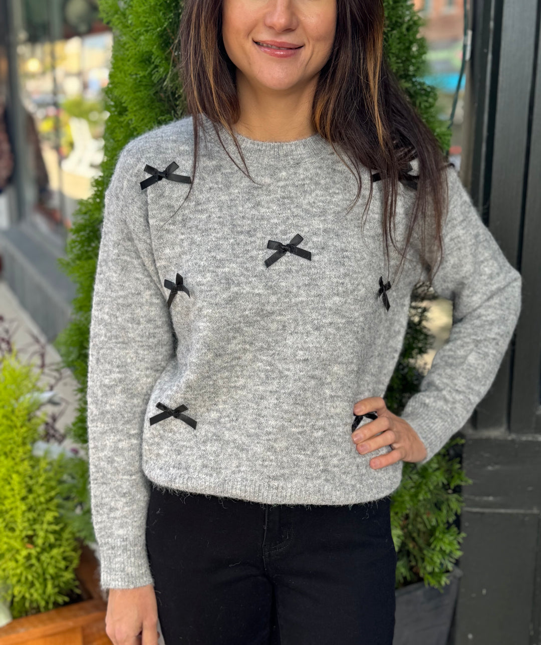 LITTLE BLACK BOW SWEATER