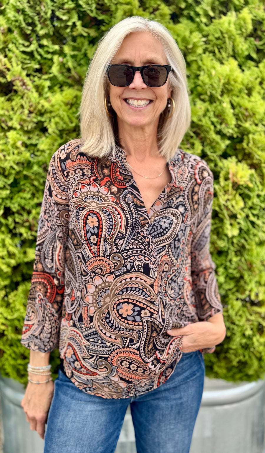 BLACK PAISLEY POPOVER BLOUSE
