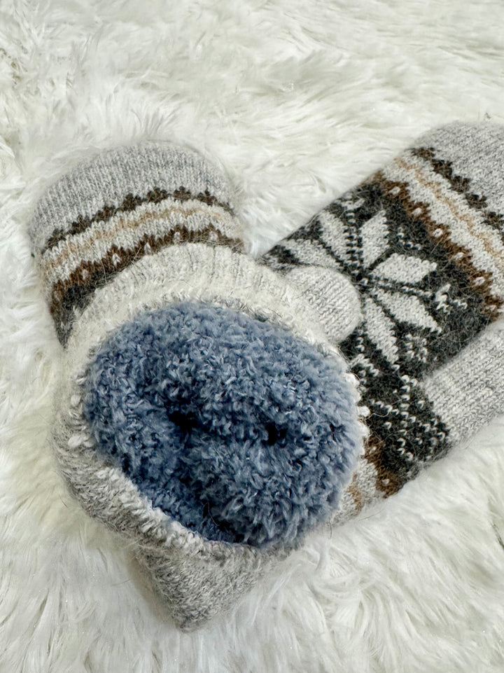 HEATHER GREY WINTER WONDERLAND MITTENS