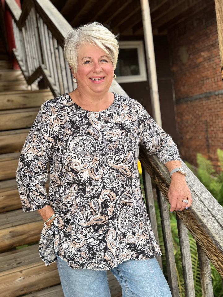 BLACK & TAN FALL FLORAL KNIT TUNIC TOP