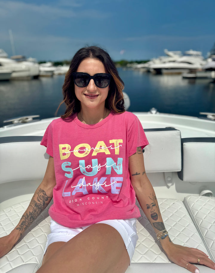 LIPSTICK PINK BOAT WAVES SUN RAYS LAKE DAYS DOOR COUNTY T-SHIRT