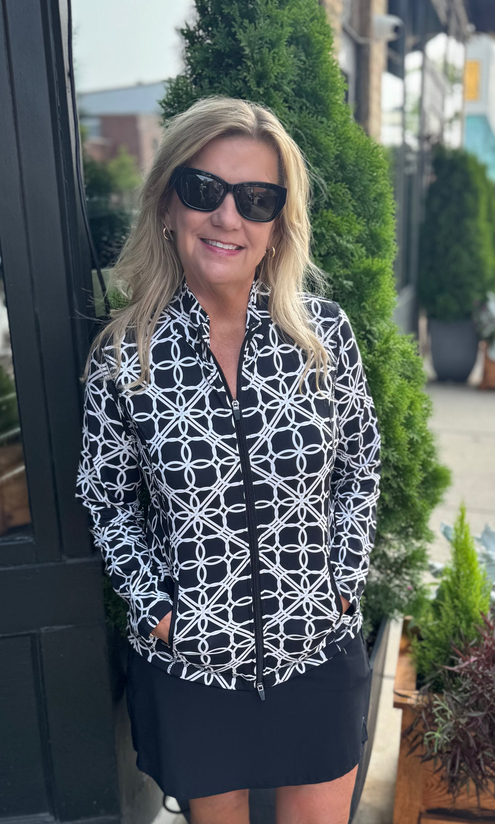 JACQUI BLACK GEO CIRCLE PRO FULL ZIP JACKET
