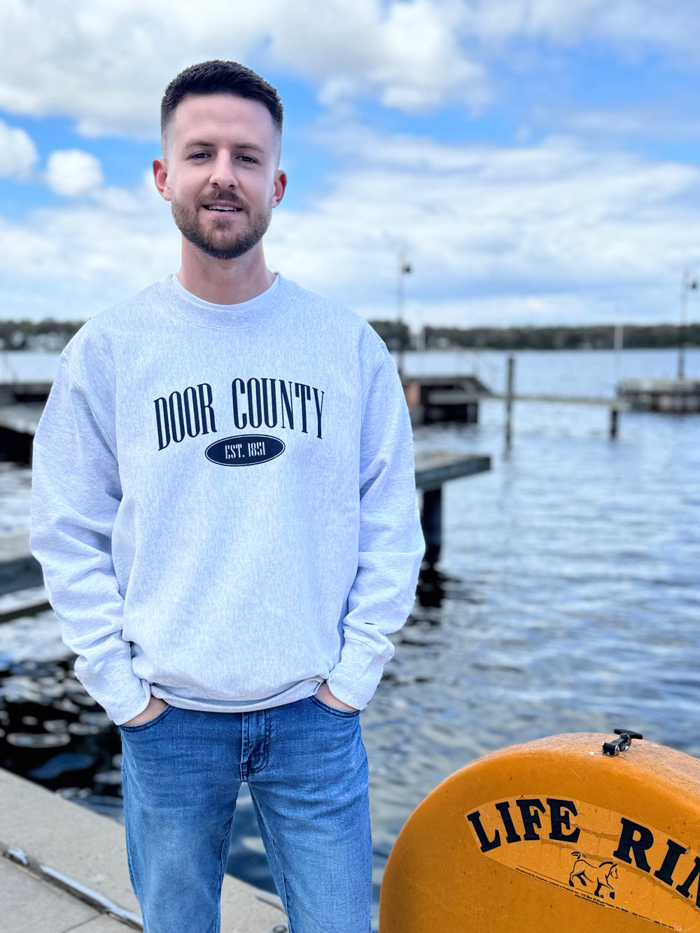 CHAMPION DOOR COUNTY REVERSE WEAVE CREW SWEATSHIRT
